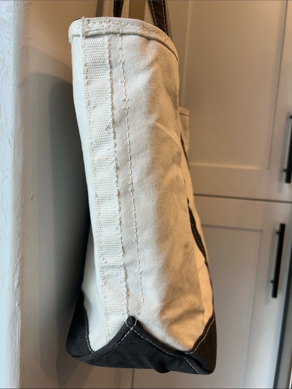 LL Bean Large Zip Top Boat Tote with black trim - Picture 3 of 10